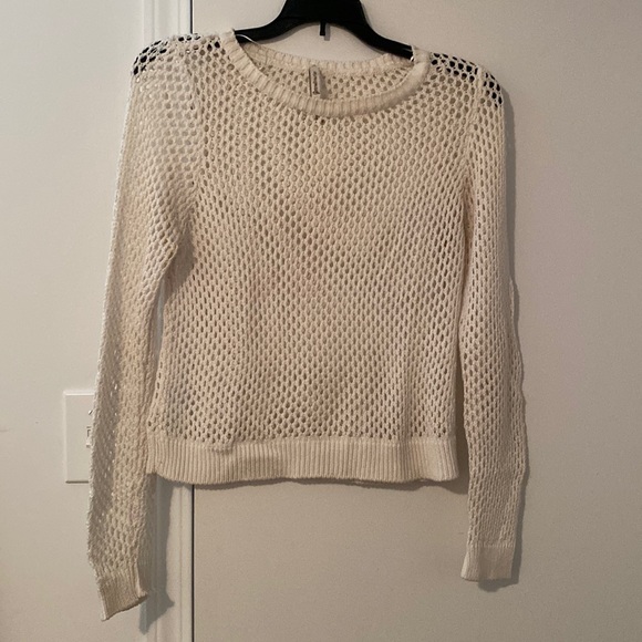 White fishnet Stradivarius sweater - Picture 1 of 2